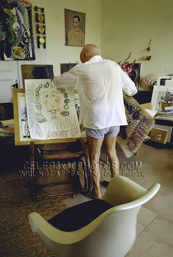 PABLO PICASSO AT HOME with PAINTINGS (3) RARE 8x10 PHOTOS 