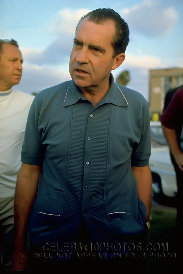 RICHARD M NIXON 1968 onCampaign Trail (1) RARE 8x10 PHOTO