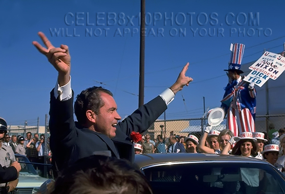 RICHARD M NIXON 1968 onCampaign Trail (3) RARE 8x10 PHOTOS 