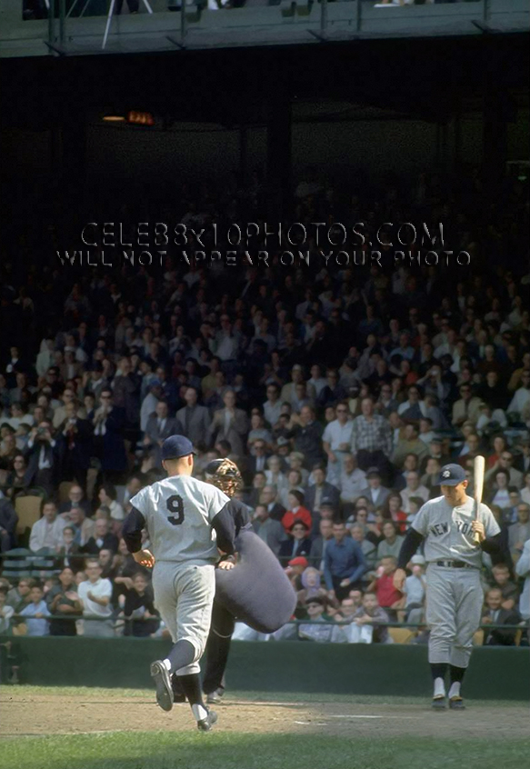ROGER MARIS 1961 BATTER UP! (4) RARE 8x10 PHOTOS