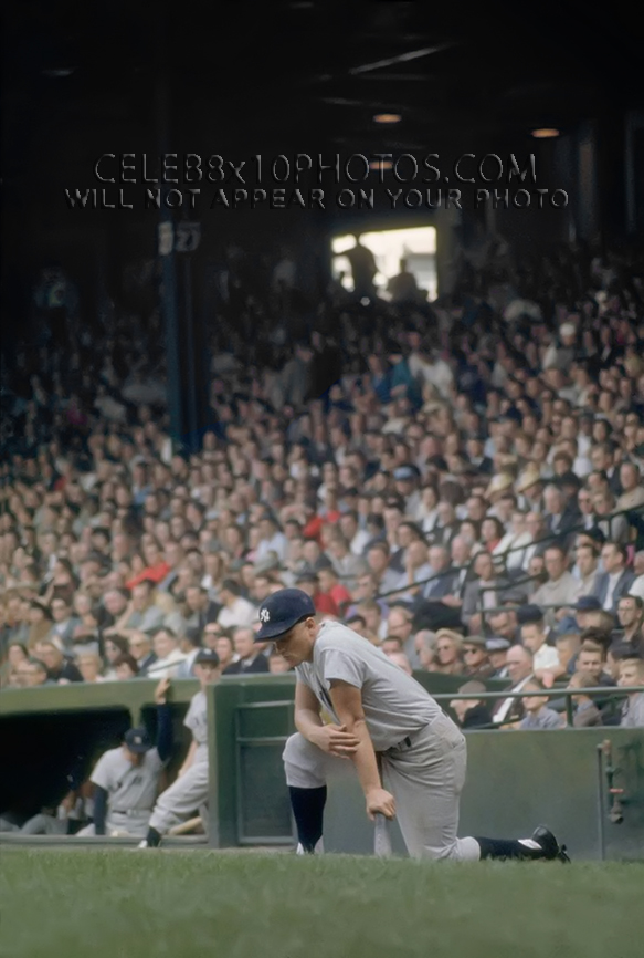 ROGER MARIS 1961 RUNNING the BASES (4) RARE 8x10 PHOTOS